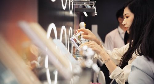 Salons : Trois tendances beauté repérées à Cosmoprof Asia 2023